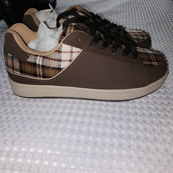 BITTER & TWISTED  NIB MENS SIZE 9M COLTON PLAID & LEATHER SKATEBOARD SNEAKERS - Picture 1 of 12